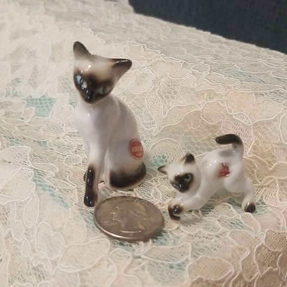Vintage Cat Figurines Set of 2 Made in Japan - Picture 2 of 13